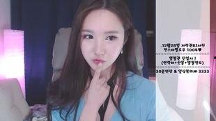 女主播青草 torrent,激情四溢的torrent传奇  第2张