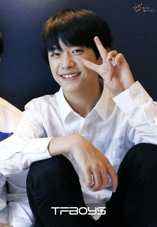 tf拍摄海报花絮  第3张