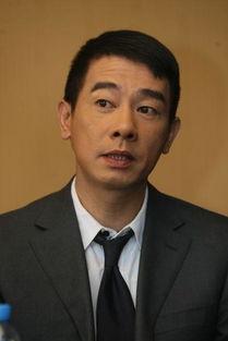 演员陈小春,从古惑仔到爸爸去哪儿，硬汉奶爸的成长之路  第3张