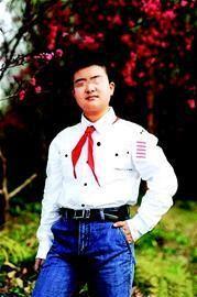 黄艺博家庭背景,出身名门，传承家族荣耀的年轻才俊