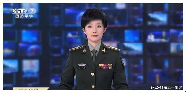 女主播穿军装直播,女主播直播展现独特魅力  第3张