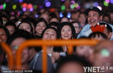 汪峰搞笑谈访,笑料百出，揭秘音乐人生  第2张