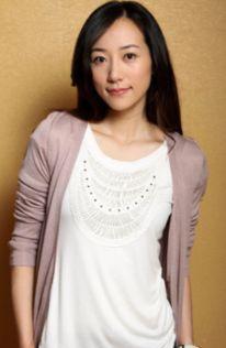 韩雪家庭背景 天涯,出身名门，演艺事业璀璨夺目